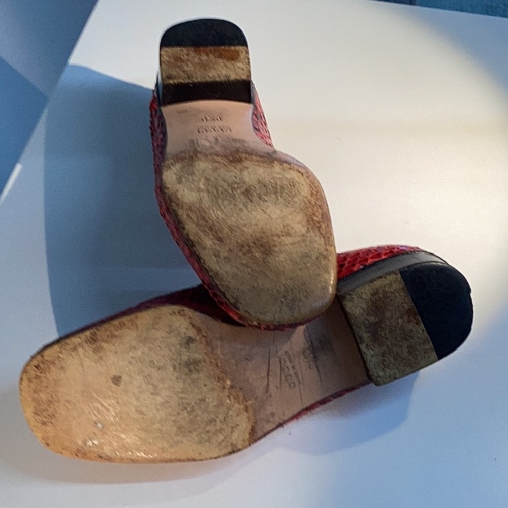 Women’s Gucci Vintage Red Python Leather Horsebit… - image 8